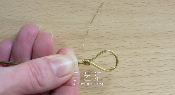 好看不夸张！自制铜线手镯的方法教程 -  www.shouyihuo.com