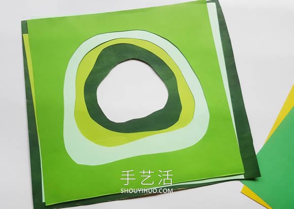超详细3D立体纸雕教程图解：丛林里的无脸人 -  www.shouyihuo.com