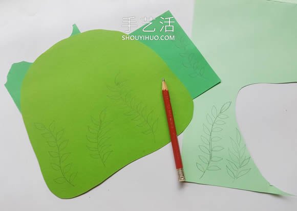 超详细3D立体纸雕教程图解：丛林里的无脸人 -  www.shouyihuo.com