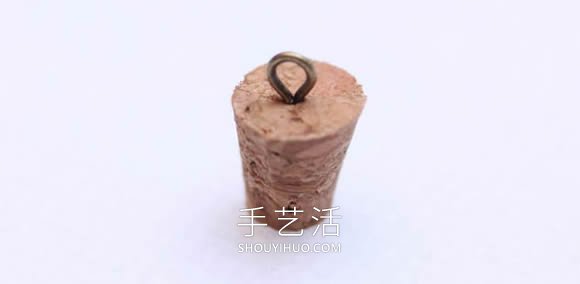 仿佛装着银河系！自制星空瓶项链吊坠的方法 -  www.shouyihuo.com