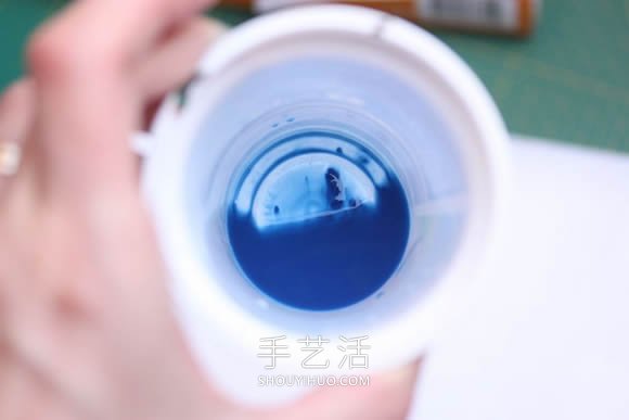 仿佛装着银河系！自制星空瓶项链吊坠的方法 -  www.shouyihuo.com