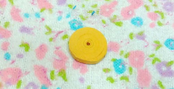 用梳子也能做！简单可爱衍纸五瓣花手工制作 -  www.shouyihuo.com