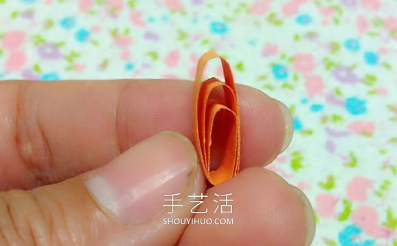 用梳子也能做！简单可爱衍纸五瓣花手工制作 -  www.shouyihuo.com