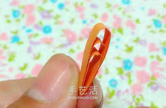 用梳子也能做！简单可爱衍纸五瓣花手工制作 -  www.shouyihuo.com