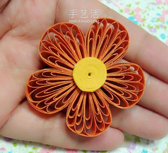 用梳子也能做！简单可爱衍纸五瓣花手工制作 -  www.shouyihuo.com