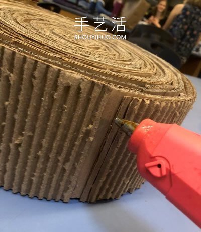 自制猫咪磨爪器 纸板箱再利用不花一分钱！ -  www.shouyihuo.com