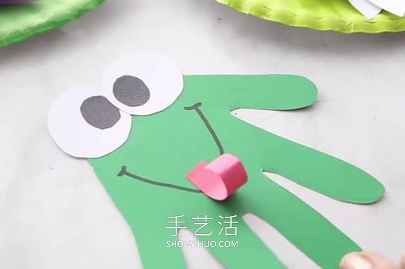 荷塘里的小青蛙！超可爱幼儿园夏天手工制作 -  www.shouyihuo.com