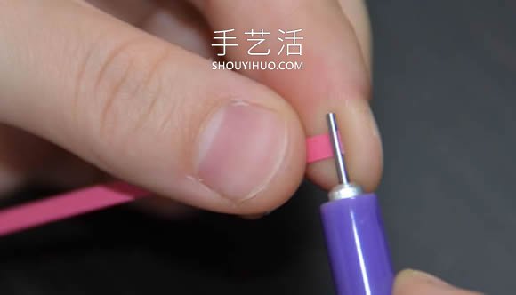 给新妈妈的礼物！衍纸宝宝脚印手工制作教程 -  www.shouyihuo.com