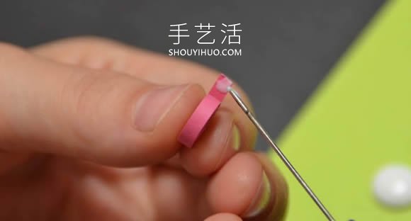 给新妈妈的礼物！衍纸宝宝脚印手工制作教程 -  www.shouyihuo.com