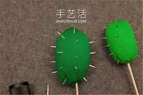 皱纹纸手工制作开花的仙人掌的做法教程 -  www.shouyihuo.com