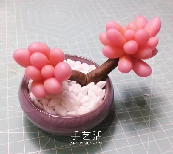 漂亮逼真的桃之卵！超轻粘土DIY多肉植物教程 -  www.shouyihuo.com