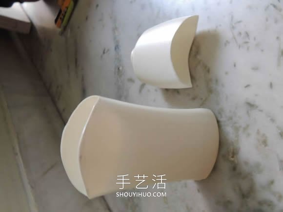 洗发水瓶废物利用 手工制作万圣节怪物笔筒 -  www.shouyihuo.com