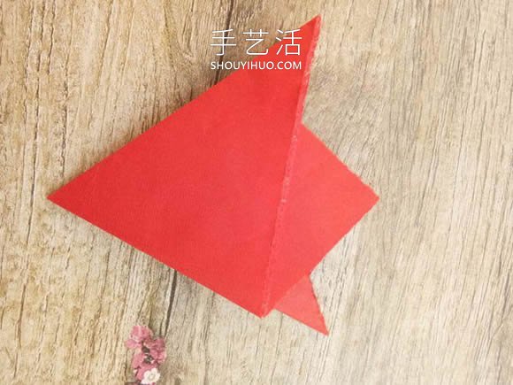 中国传统新年团花的剪纸方法步骤图解 -  www.shouyihuo.com