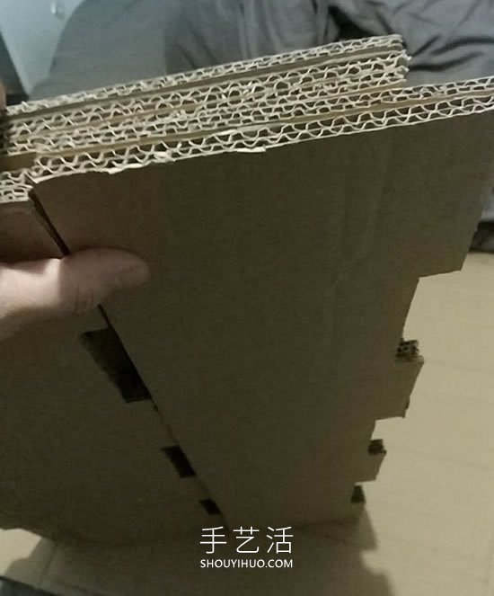 硬纸板手工制作厨房置物柜的做法教程 -  www.shouyihuo.com