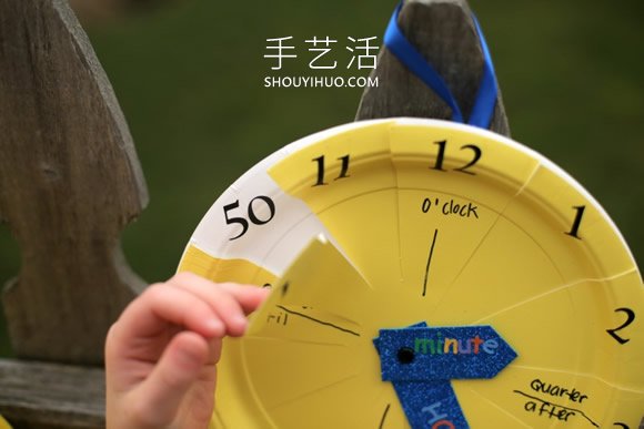 幼儿手工制作认识时间的挂钟玩具做法教程 -  www.shouyihuo.com