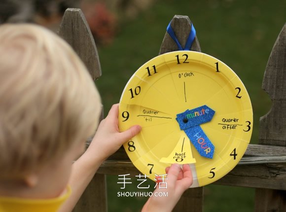 幼儿手工制作认识时间的挂钟玩具做法教程 -  www.shouyihuo.com