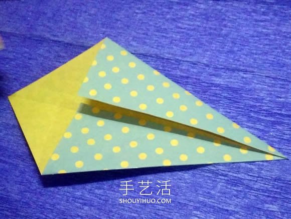 一步一步折纸鲸鱼的简单图解教程 -  www.shouyihuo.com