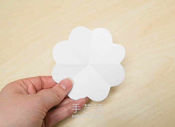 VHS磁带手工制作漂亮玫瑰花的做法图解教程 -  www.shouyihuo.com