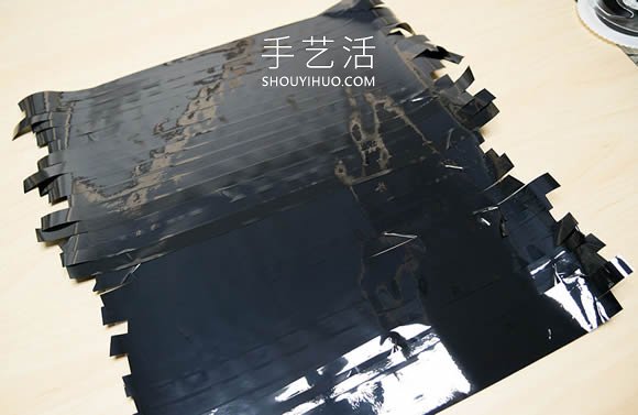 VHS磁带手工制作漂亮玫瑰花的做法图解教程 -  www.shouyihuo.com