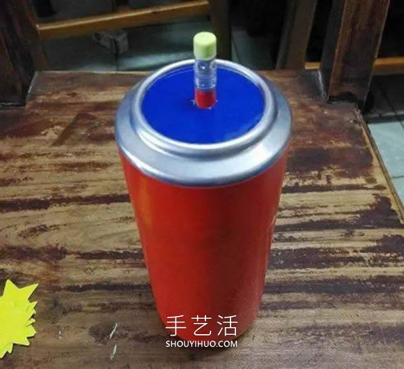 简单易拉罐废物利用 自制飞机模型的方法  -  www.shouyihuo.com