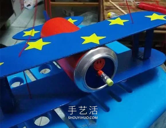 简单易拉罐废物利用 自制飞机模型的方法  -  www.shouyihuo.com