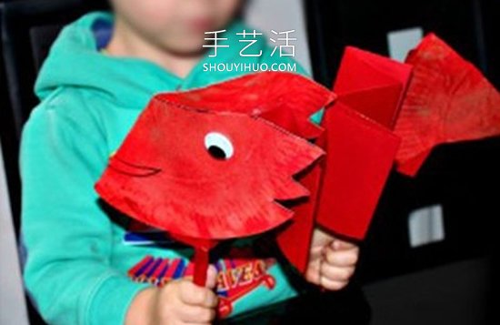 纸盘手工制作端午节舞龙的做法图解教程 -  www.shouyihuo.com