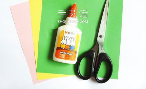 幼儿园手工制作夏日睡莲的方法教程 -  www.shouyihuo.com
