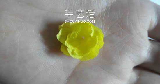 皱纹纸手工制作简单腊梅花的做法教程 -  www.shouyihuo.com