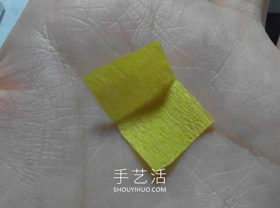 皱纹纸手工制作简单腊梅花的做法教程 -  www.shouyihuo.com