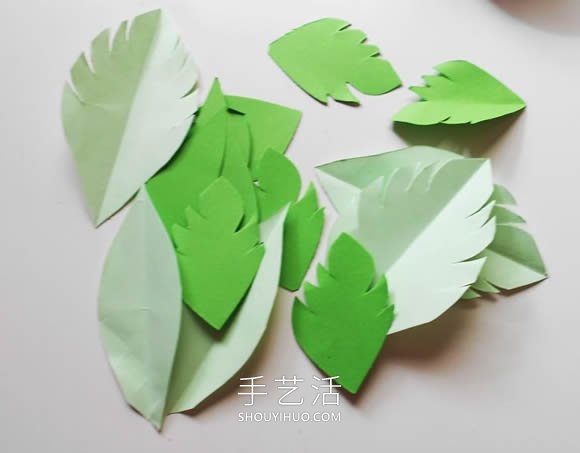 简单自制纸玫瑰花球的方法图解教程 -  www.shouyihuo.com