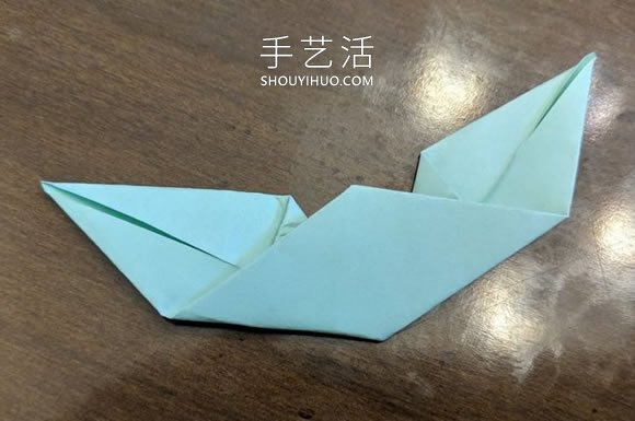 手工折纸扁平玫瑰花和叶子的折法图解 -  www.shouyihuo.com