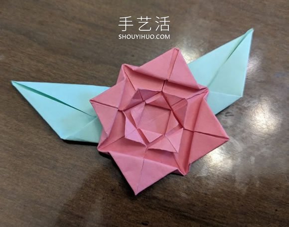 手工折纸扁平玫瑰花和叶子的折法图解 -  www.shouyihuo.com