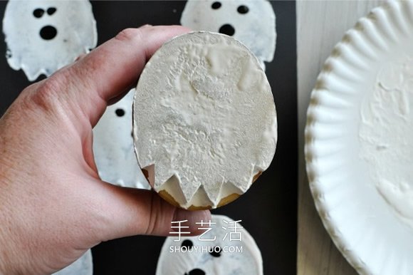 土豆立大功！幼儿手工制作万圣节幽灵卡片 -  www.shouyihuo.com