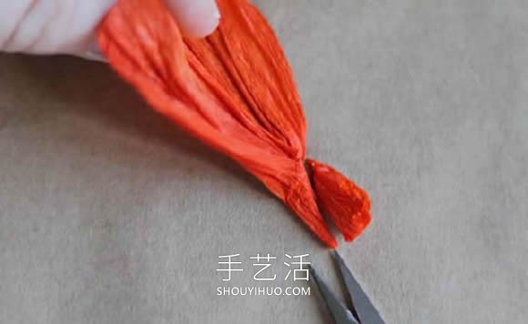 皱纹纸手工制作虞美人花的做法教程 -  www.shouyihuo.com