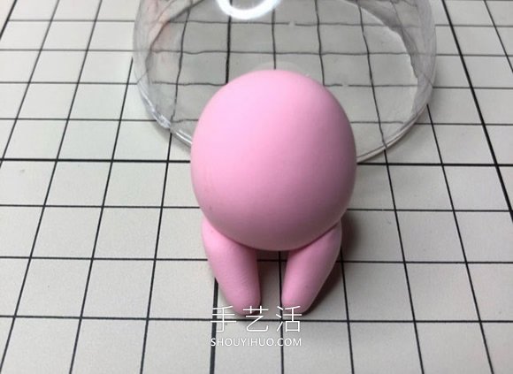 超轻粘土手工制作扮成小鸡的娃娃图解 -  www.shouyihuo.com