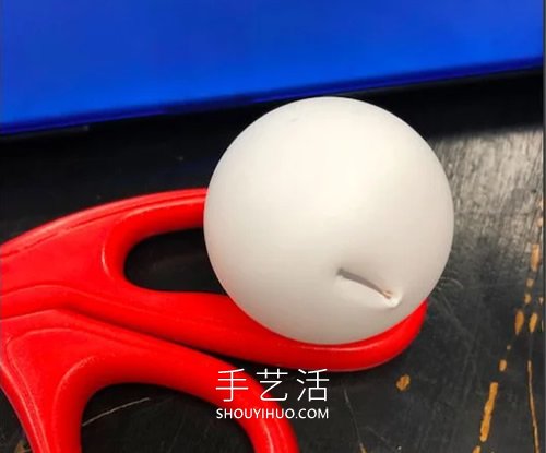 自制万圣节骷髅小人挂饰的方法图解教程 -  www.shouyihuo.com
