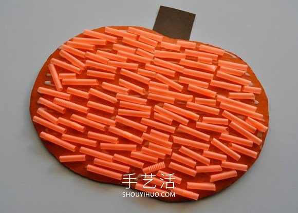 吸管手工制作万圣节南瓜灯的做法教程 -  www.shouyihuo.com