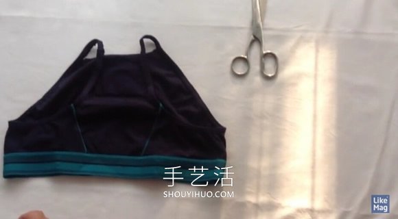旧的三角裤巧改造 DIY运动内衣的方法图解！ -  www.shouyihuo.com
