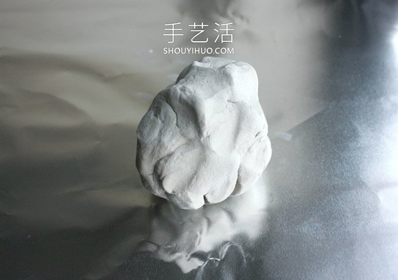 自制粘土小饰品盘的方法图解教程 -  www.shouyihuo.com