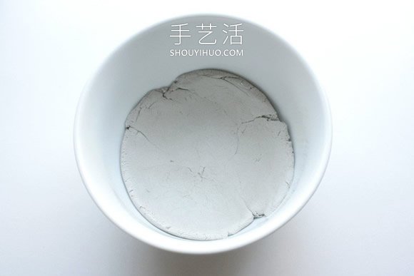 自制粘土小饰品盘的方法图解教程 -  www.shouyihuo.com