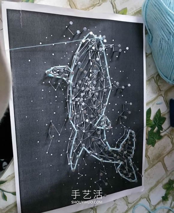 钉子绕线画制作星空鲸鱼座的做法教程 -  www.shouyihuo.com