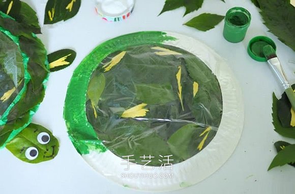 纸盘和树叶手工制作可爱乌龟的做法教程 -  www.shouyihuo.com