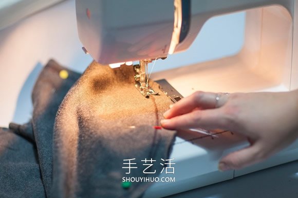 旧运动裤改造制作爱心垫子的方法图解 -  www.shouyihuo.com