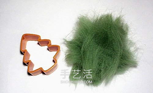 羊毛毡圣诞树挂饰的制作方法图解 -  www.shouyihuo.com