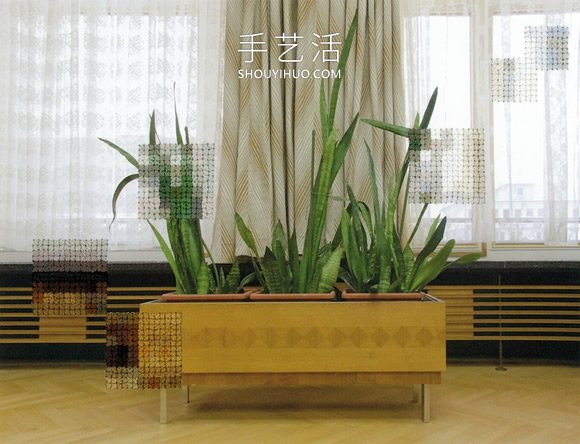 部分手工刺绣照片使柏林墙的过去边界形象化 -  www.shouyihuo.com