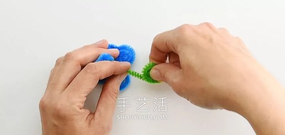扭扭棒花朵戒指手工制作教程图解 -  www.shouyihuo.com
