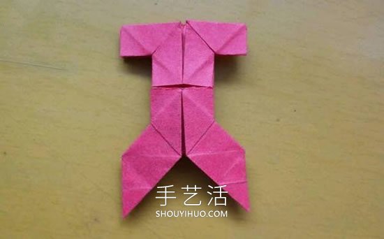 婴儿小衣裤折叠方法教程 -  www.shouyihuo.com