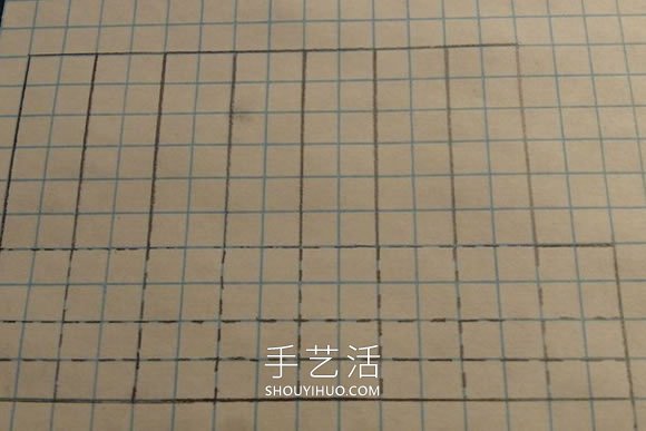 旋转纸飞机的折法最简单教程 -  www.shouyihuo.com