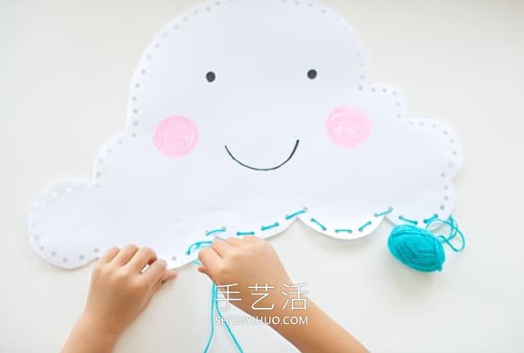 幼儿手工制作可爱纸云朵枕头的做法教程 -  www.shouyihuo.com