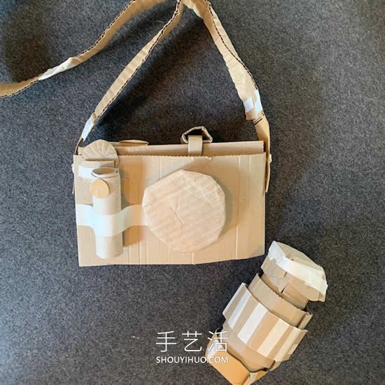 妈妈用纸板做生活用品，让孩子们学习如何使用 -  www.shouyihuo.com